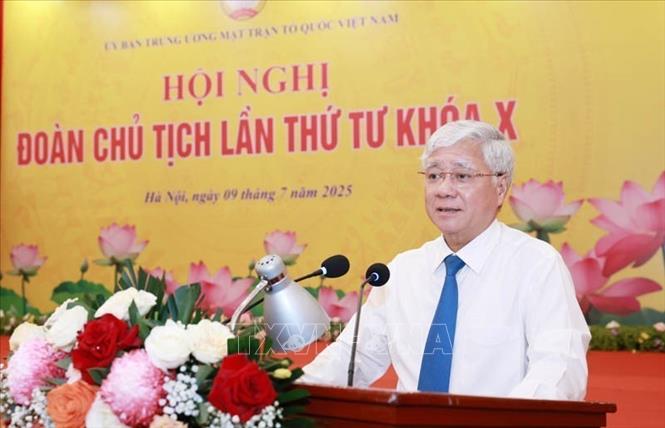 Ủy viên Bộ Chính trị, Bí thư Trung ương Đảng, Chủ tịch Ủy ban Trung ương MTTQ Việt Nam Đỗ Văn Chiến phát biểu chỉ đạo tại Hội nghị Đoàn Chủ tịch Ủy ban Trung ương MTTQ Việt Nam lần thứ tư khoá X, sáng 9/7/2025. Ảnh: Minh Đức/TTXVN
