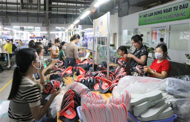 Luật Doanh nghiệp 2020 quy định doanh nghiệp phải lưu giữ danh sách chủ sửa hữu hưởng lợi của doanh nghiệp (nếu có). Ảnh minh họa