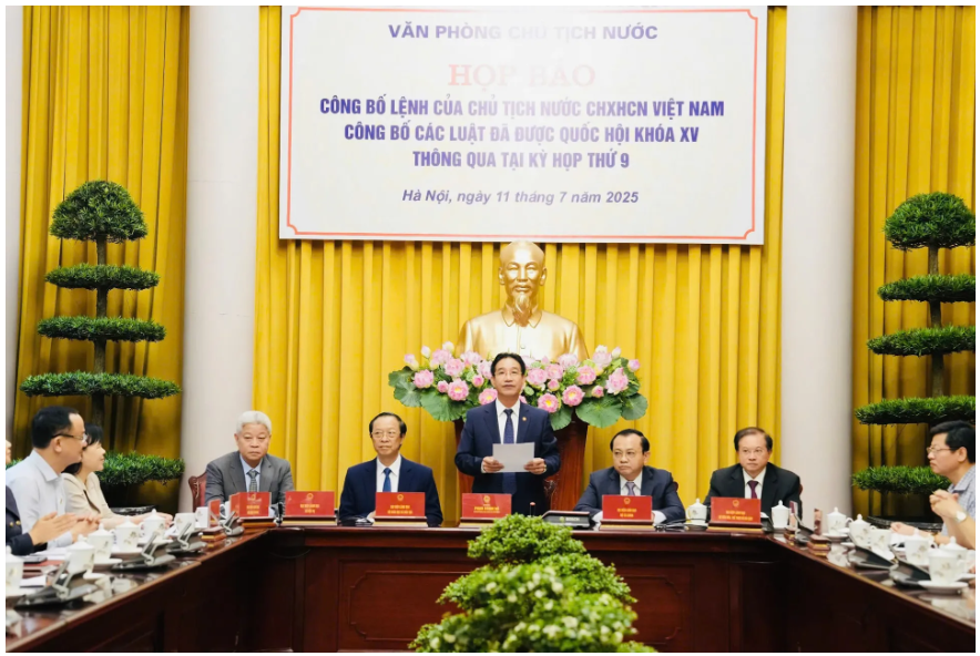 Phó Chủ nhiệm Văn phòng Chủ tịch nước Phạm Thanh Hà chủ trì họp báo.